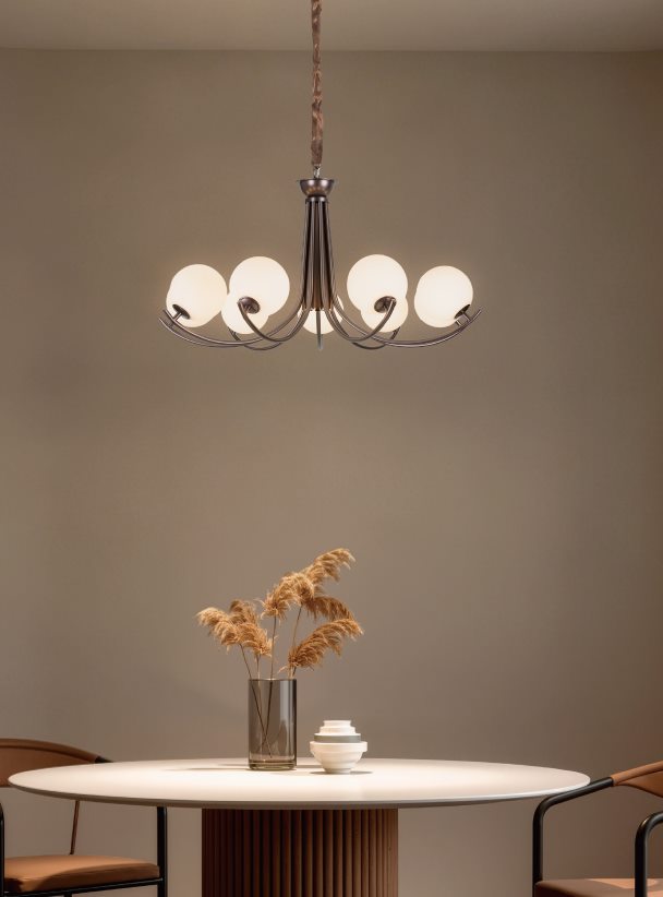 Decorative chandelier lighting
